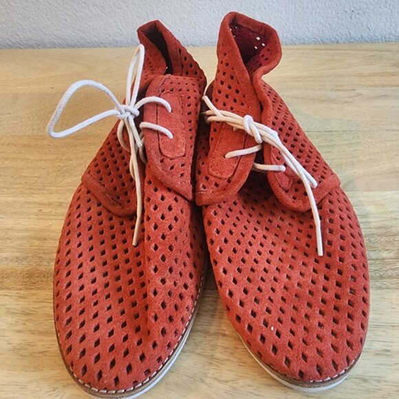 Rollie Chukka Shoes Mens Size 40 Red Perforated Leather Casual Lace Up Comfort - Picture 7 of 11